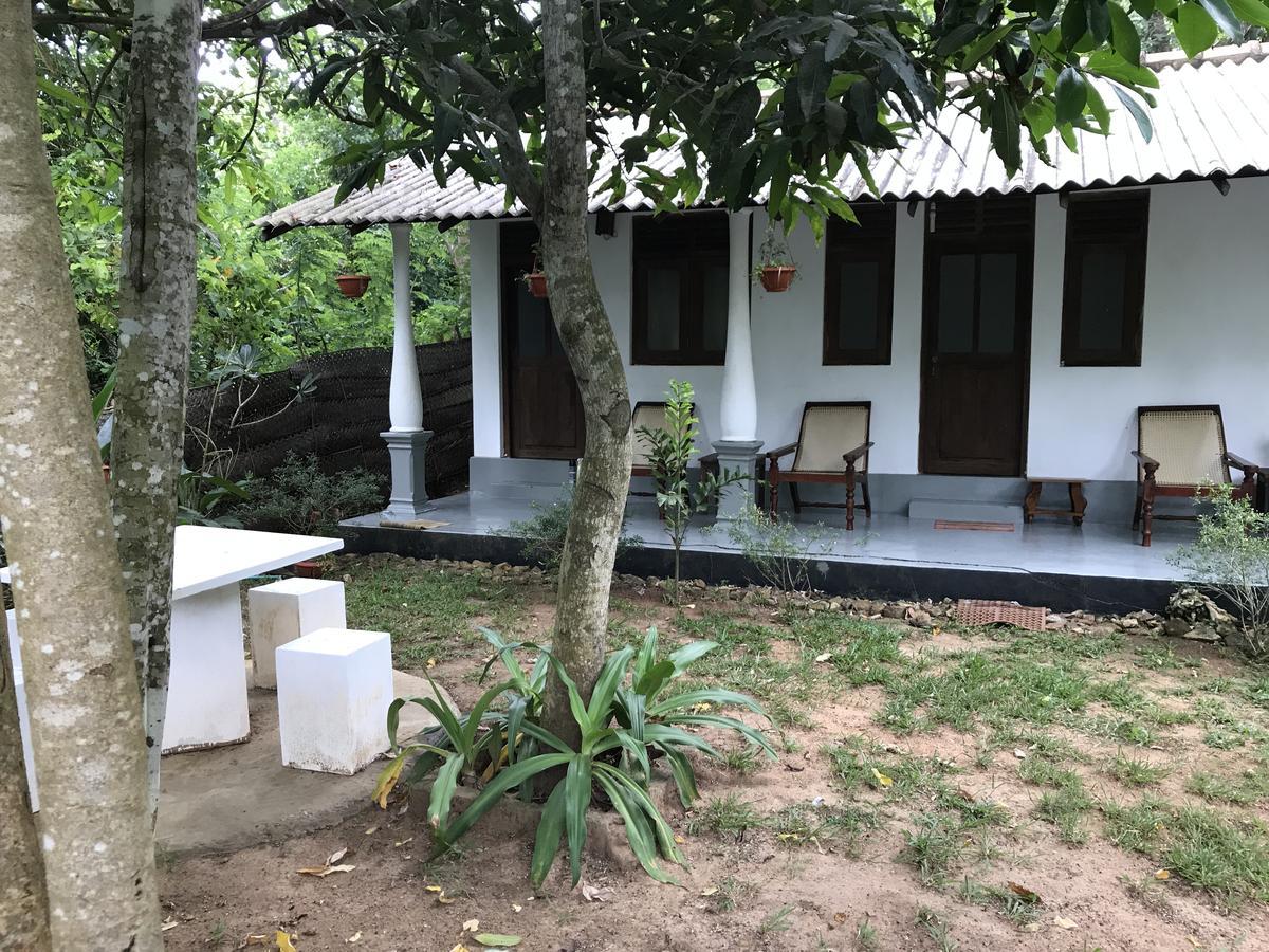 The Tangalle Private House Hotel Exterior photo